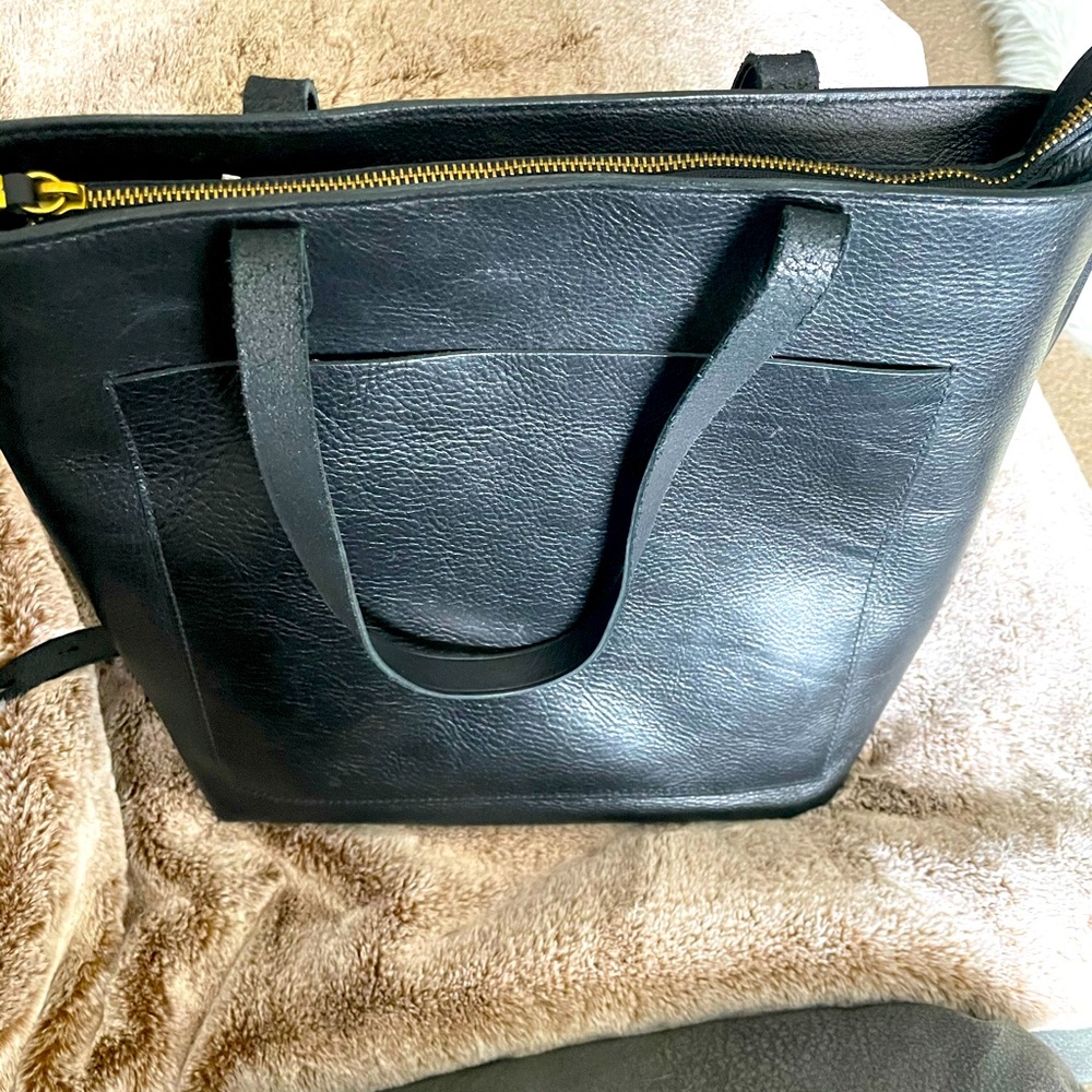 Madewell Zip Top Medium Transport Tote